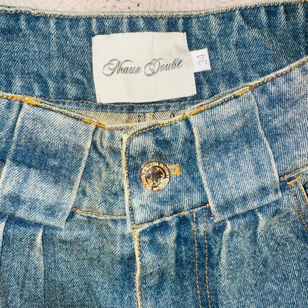 NEAUX DUOBT Stylish Blue Distressed Jeans for Men - Picture 11 of 16